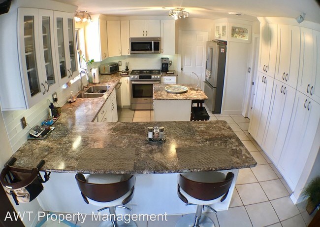 Foto del edificio - 4 br, 2.5 bath House - 153 University Circle