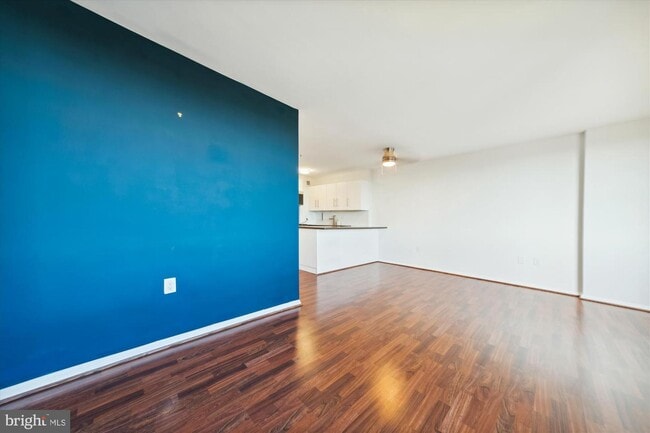 Foto del edificio - 2800 Wisconsin Ave NW