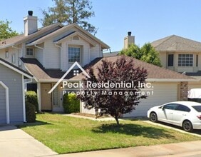 Building Photo - 1821 4th St