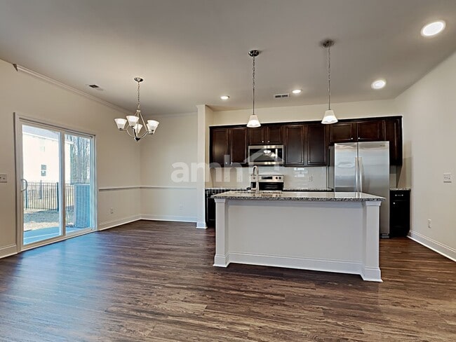 Building Photo - 312 West St