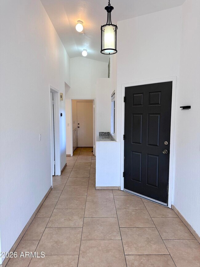 Foto del edificio - 4725 E Brown Rd