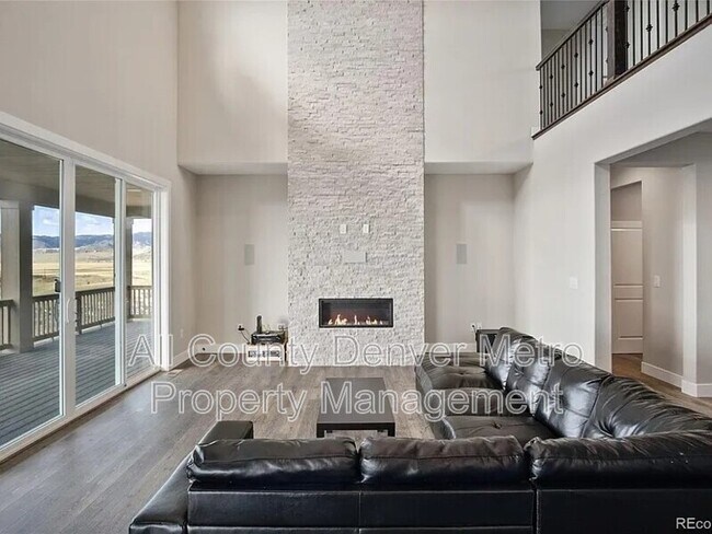 Building Photo - 18562 W 87th Ave