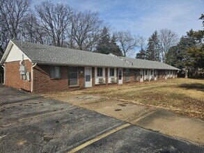 Building Photo - 1001 Brickyard Rd