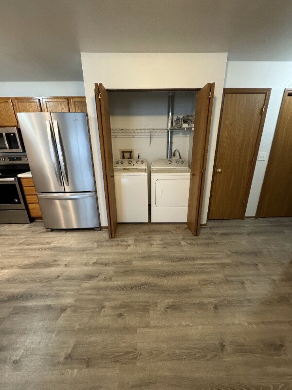 Building Photo - 815 Rockingham Ct