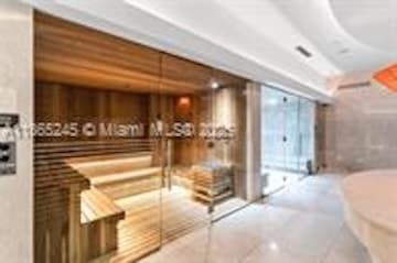 Foto del edificio - 1010 Brickell Ave