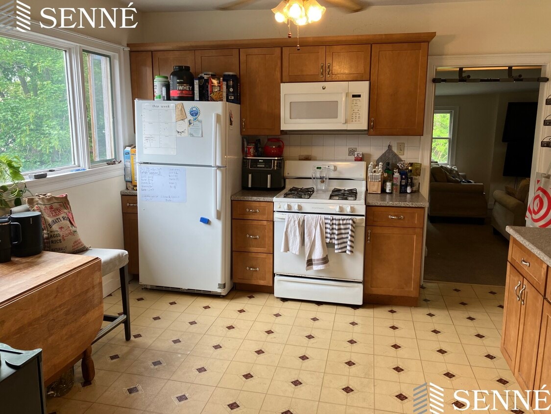 33 Gorham St Unit 2, Cambridge, MA 02138 Condo for Rent in Cambridge