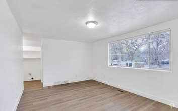 Building Photo - 1794 Shannon Cir