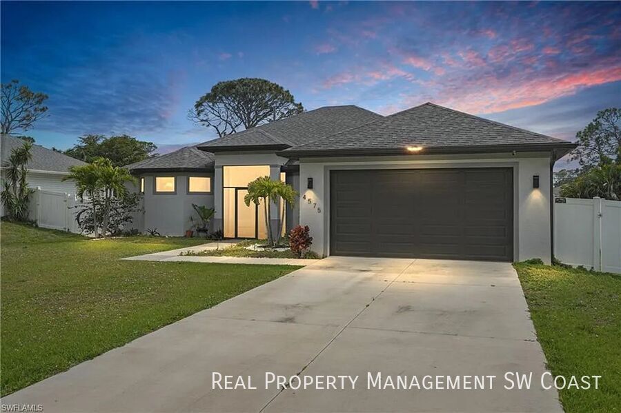 Foto principal - 4575 Catalina Ln