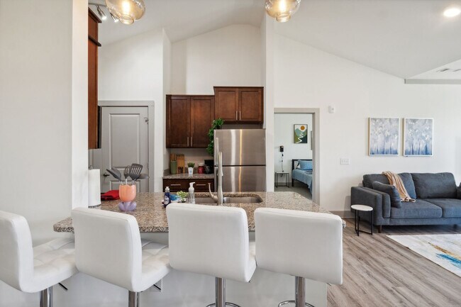 Foto del edificio - 811 Creekside Terrace Way