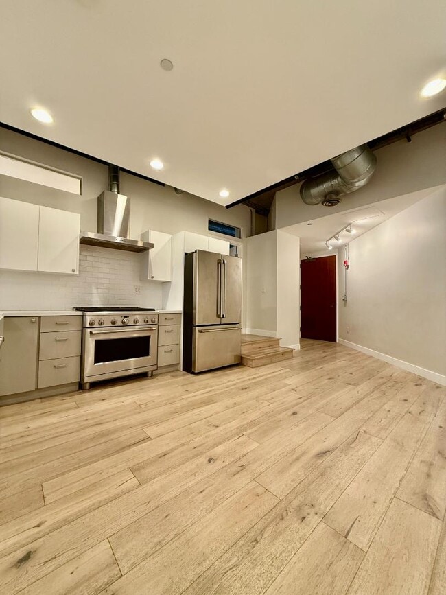 Photo - 21 E 6th St Apartment