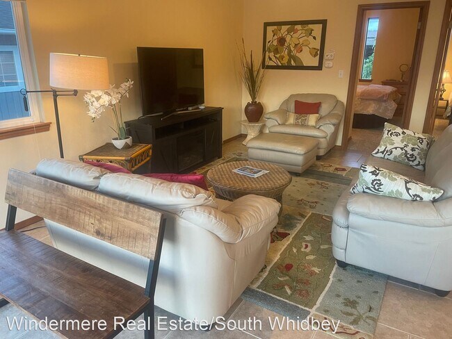Foto del edificio - 2 br, 1 bath House - 7404 Maxwelton Rd #B