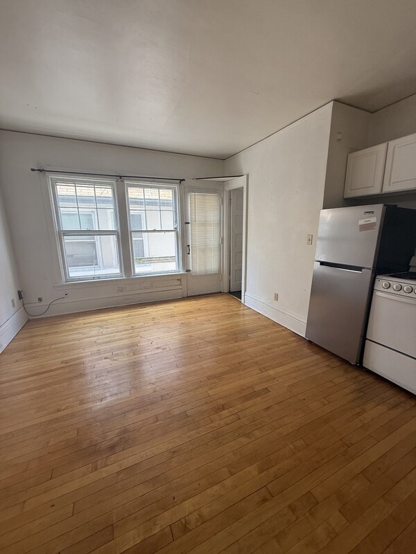 Foto del edificio - 622 Howard Pl