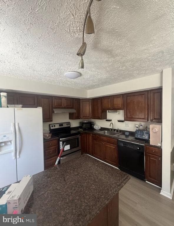 Building Photo - 14105 Honey Hill Ct