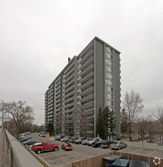 Primary Photo - Havenbrook Towers