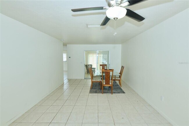 Foto del edificio - 2308 60th Ave W