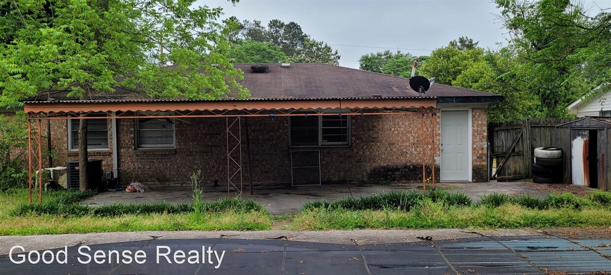 Building Photo - 3 br, 1.5 bath House - 3331 Karian Drive