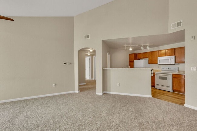 Building Photo - 5714 N Gibralter Way