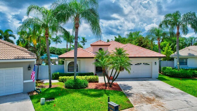 Foto del edificio - 172 Orange Dr