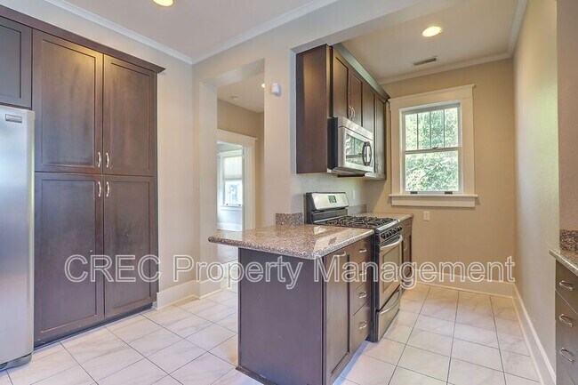Foto del edificio - 831 Rutledge Ave