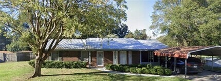 Building Photo - 111 Northwood Dr