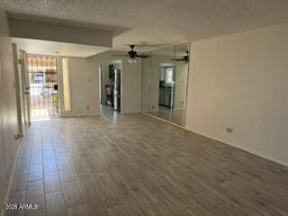 Building Photo - 5314 S Palm Dr