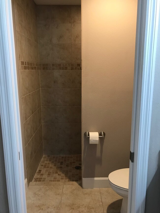 Foto del edificio - 2270 Hawks Cove Cir