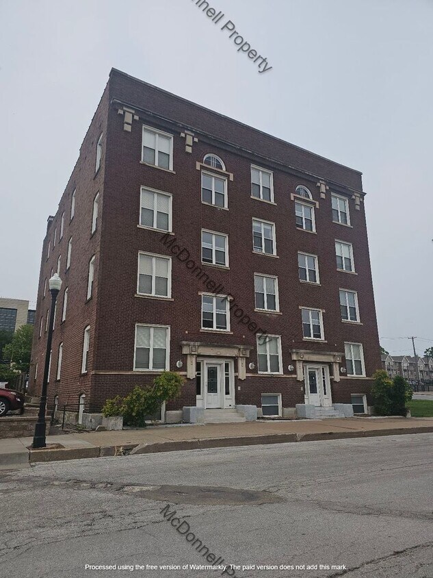 Primary Photo - Christie Park Apartments