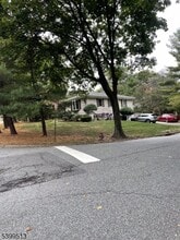 Building Photo - 273 Rea Ave Ext