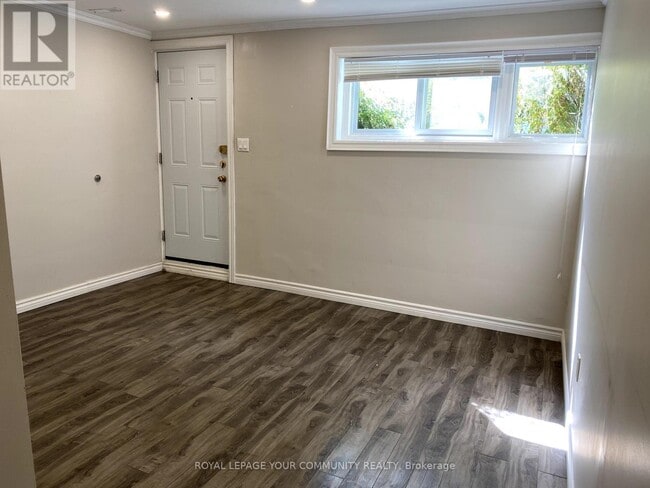 Building Photo - 796 Botany Hill Crescent