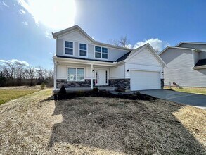 Building Photo - 733 Maxwell Ct