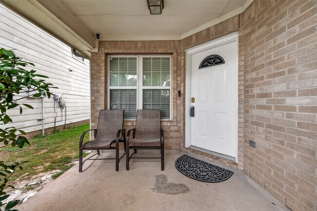 Foto del edificio - 13330 Belvedere Park Ct