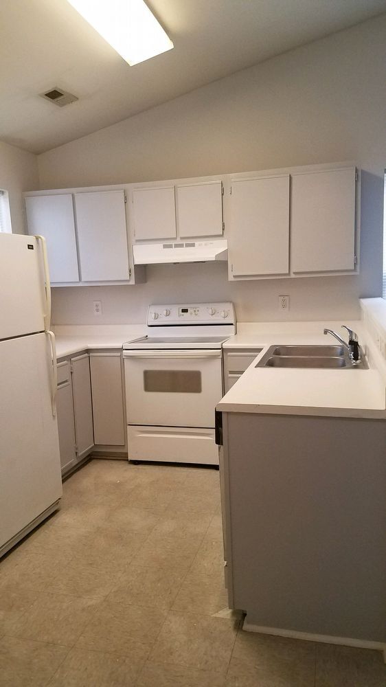 Building Photo - MCCLELLAND TOWNHOMES