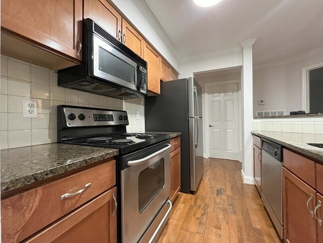 Foto del edificio - 2512 Cranbrook Ln
