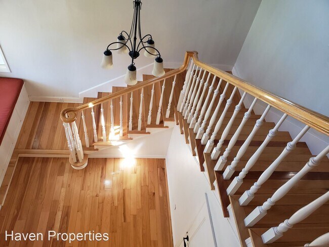 Foto del edificio - 3 br, 2.5 bath House - 9215 Poplar Ave