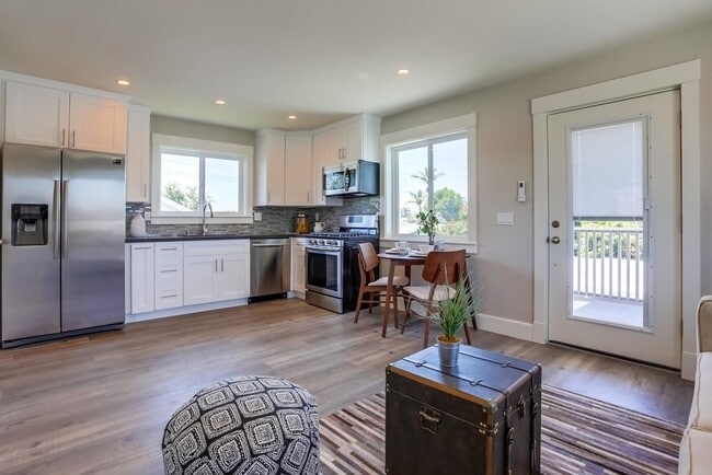 Kitchen - 4853 33rd St