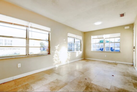 Foto del edificio - 4850 San Pablo Pl