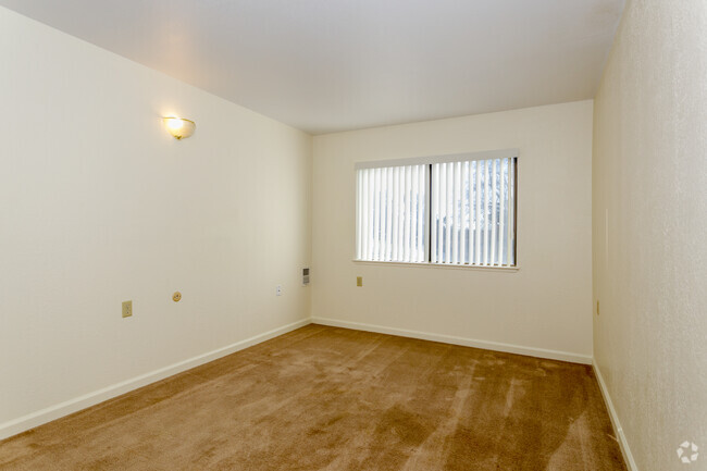 1BR, 1BA - 575SF - Auburn Ravine Terrace - 55+ Active Adult A...