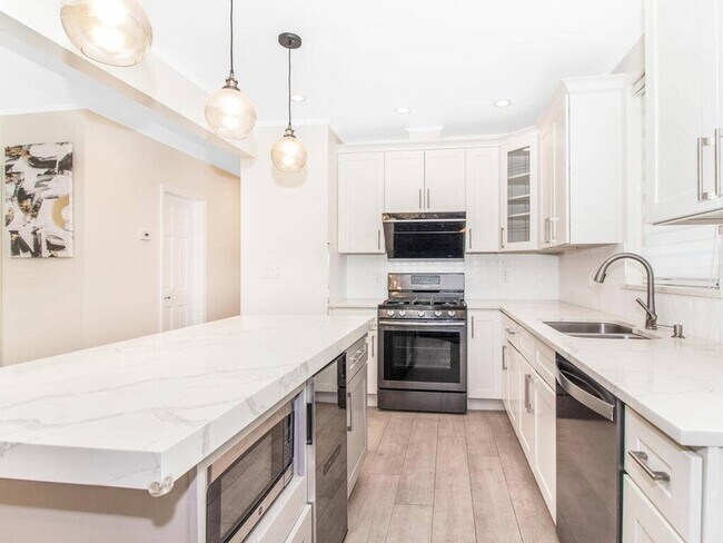Foto del edificio - 1141 Pugsley Ave
