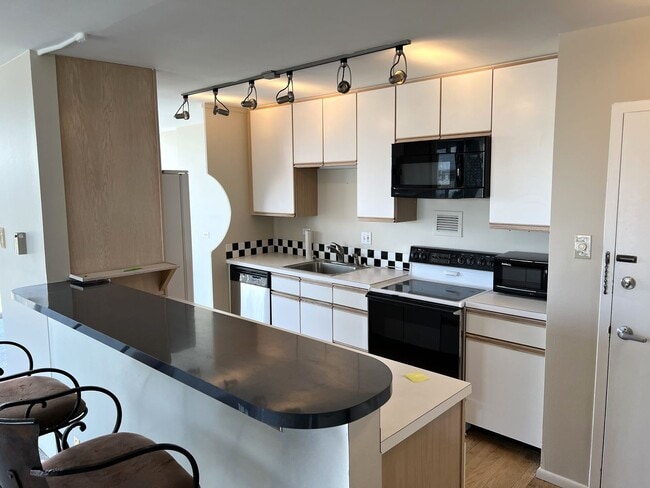 Photo - Corner Condo with Stunning Views in Cherry...