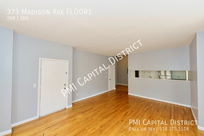 Building Photo - Large, updated, first floor, 2 bedroom/1 b...