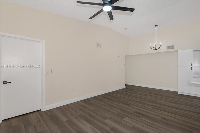 Building Photo - 3211 Sabal Palm Manor