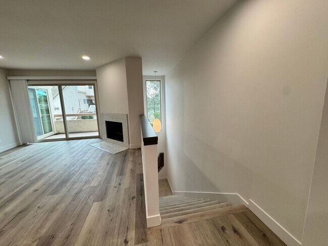 Foto del edificio - Welcome to this stunning Tierrasanta 1-bedroom, 1-bathroom