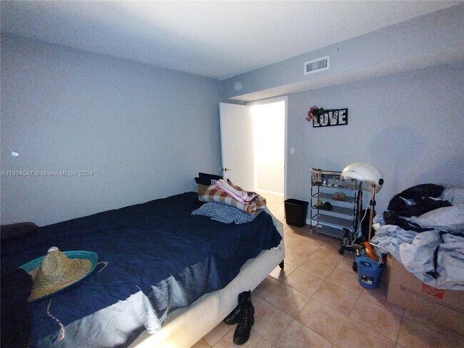 Foto del edificio - 7921 NW 44th Ct