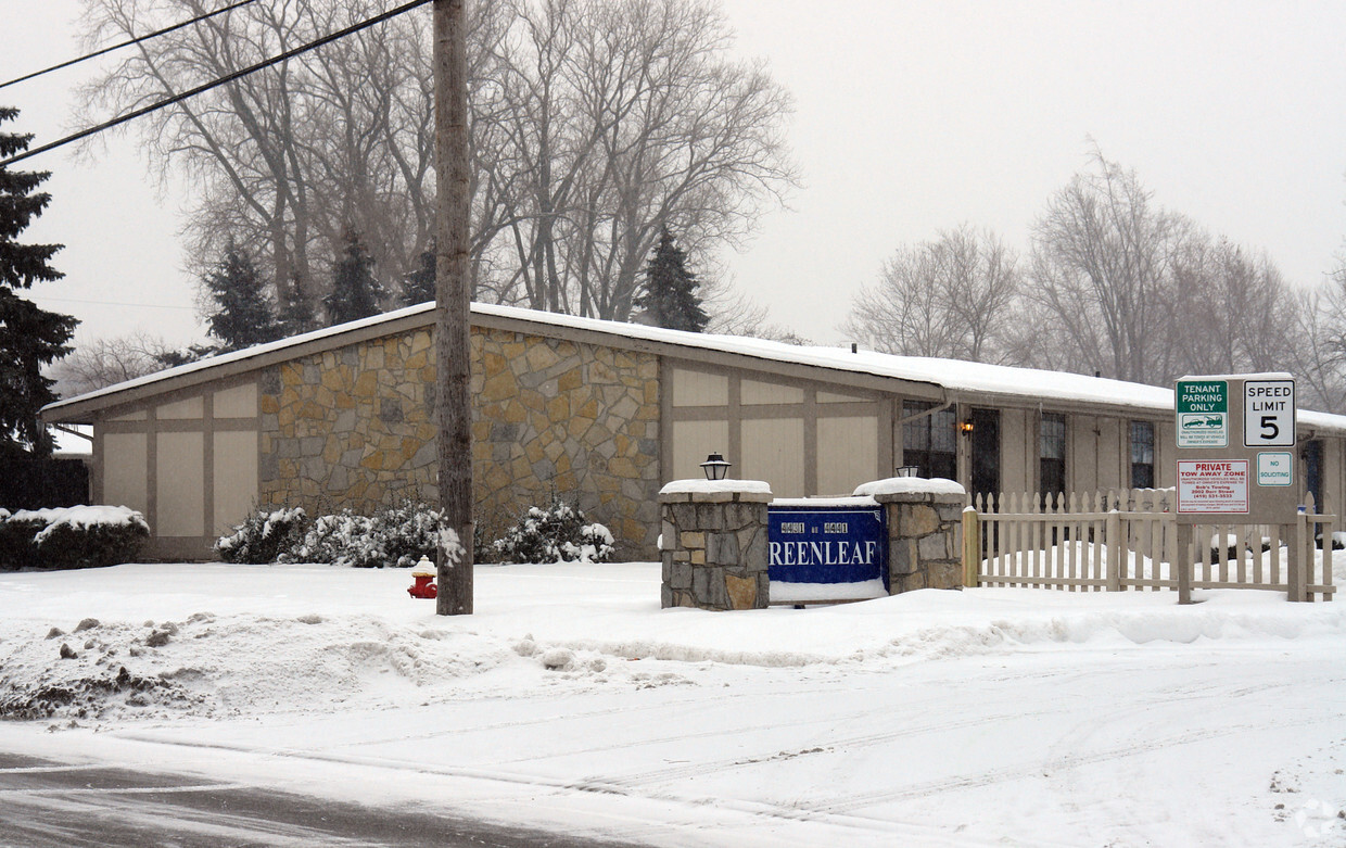 Primary Photo - Greenleaf Apartments