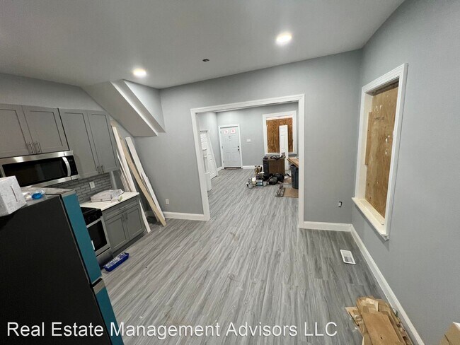 Foto del edificio - 5 br, 2 bath House - 129 E Wellens St.