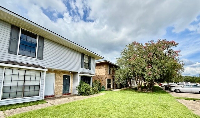 Foto principal - 528 S Flannery Rd