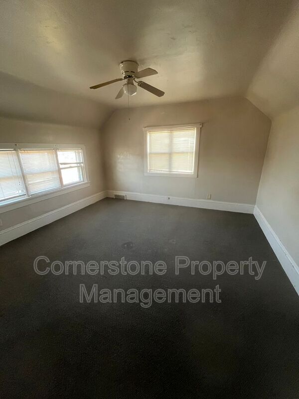 Foto principal - 1229 1st Ave N