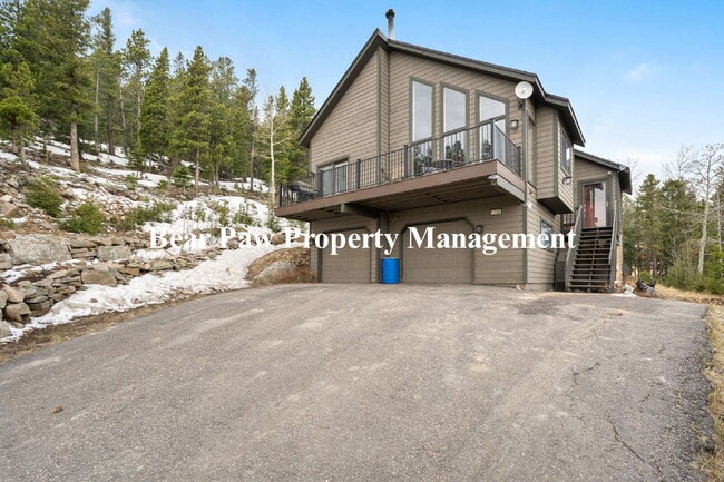 "Fully Furnished, Charming 3-Bed, 3.5 Bath... - "Fully Furnished, Charming 3-Bed, 3.5 Bath... Apartment