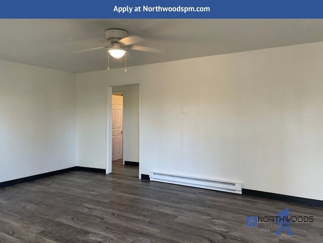 Foto del edificio - Nice 2 bedroom, 1 bathroom home close to everything in Central Point!!!