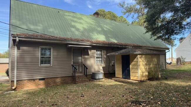 Building Photo - 105 Carson Dr